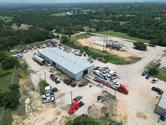 Plus de détails pour 207 Samuel Dr, Weatherford, TX - Industriel/Logistique à louer