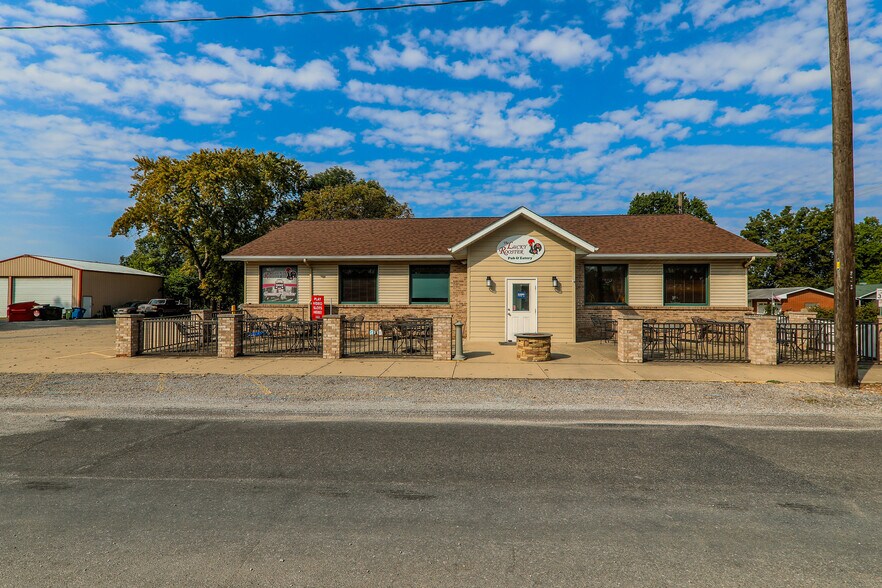101 E Main St, Saint Jacob, IL à vendre - Photo de l’immeuble – Image 2 sur 19