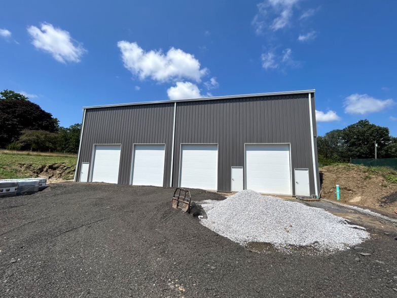199 Pickett District Rd, New Milford, CT à louer - Photo de l’immeuble – Image 2 sur 4