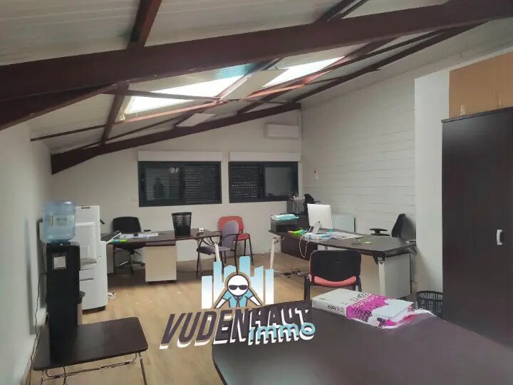 Local d’activités dans Portet-sur-Garonne à louer - Photo de l’immeuble – Image 3 sur 9