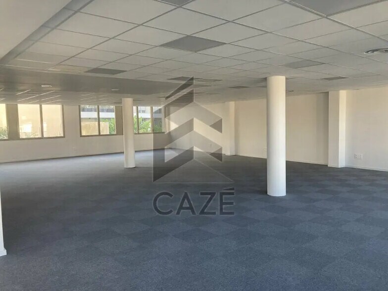 Bureau dans Angoulême à louer - Photo de l’immeuble – Image 3 sur 5