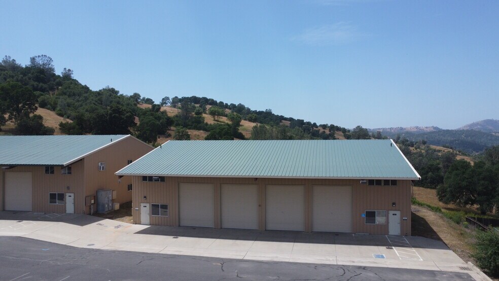 770-780 Industrial Way, San Andreas, CA à louer - Photo de l’immeuble – Image 2 sur 5