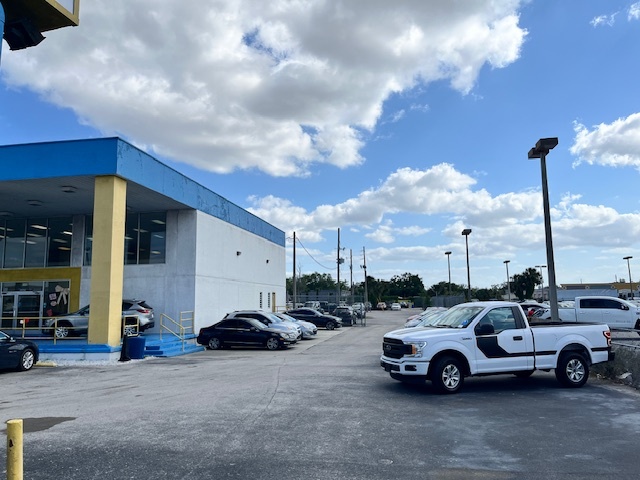 3450 W Colonial Dr, Orlando, FL à vendre - Photo de l’immeuble – Image 3 sur 13