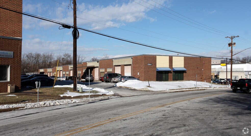 12294 Wilkins Ave, Rockville, MD à vendre - Photo de l’immeuble – Image 3 sur 9