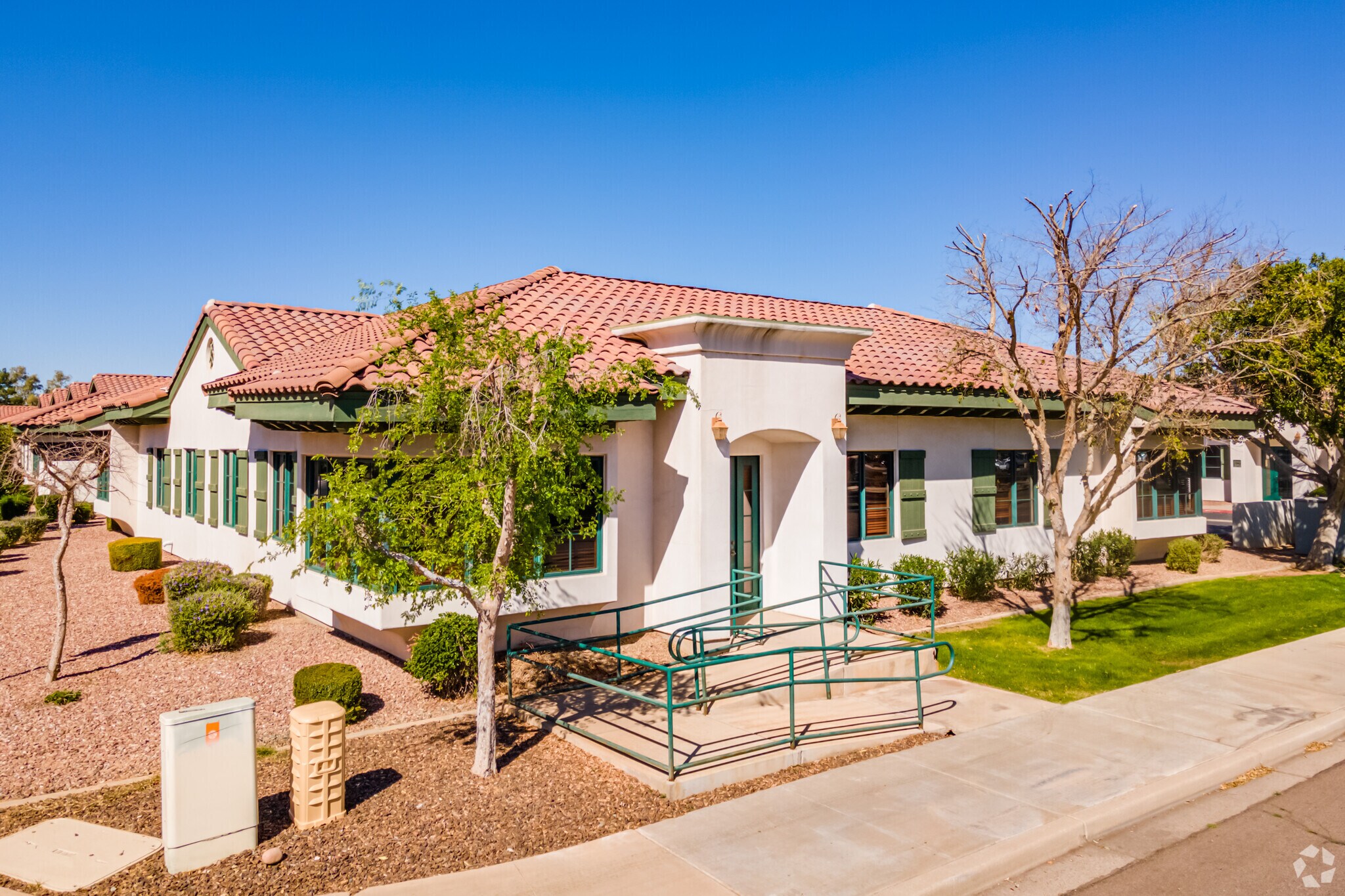 1757 E Baseline Rd, Gilbert, AZ à vendre Photo principale– Image 1 sur 7