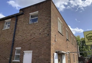 43-53 Markfield Rd, Londres à louer Photo de l’immeuble– Image 1 sur 3