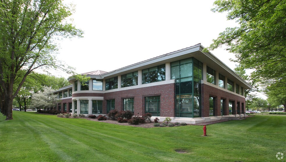 115 Glastonbury Blvd, Glastonbury, CT à louer - Photo de l’immeuble – Image 3 sur 11