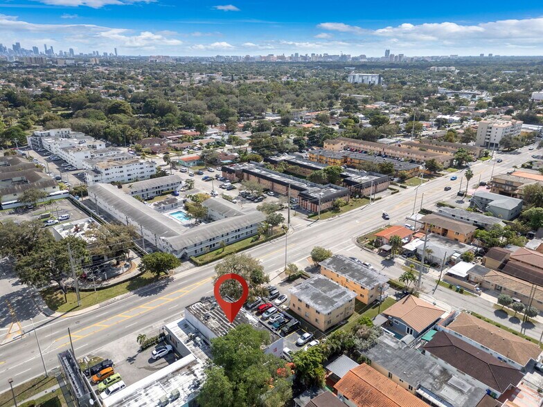 516 NW 57th Ave, Miami, FL à vendre - Photo de l’immeuble – Image 2 sur 30