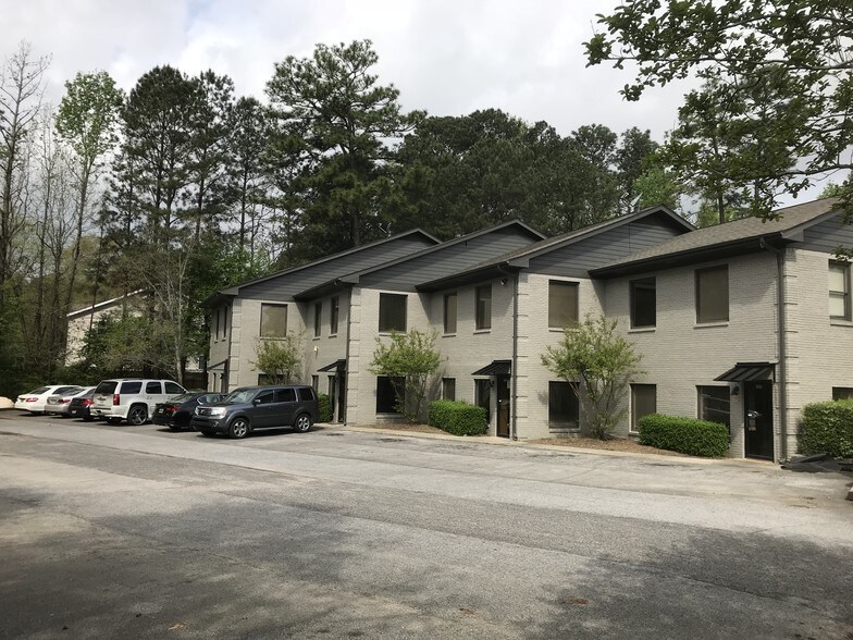 2231 Victory Ln, Hoover, AL à louer - Photo de l’immeuble – Image 2 sur 11