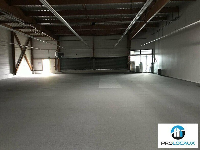 Local commercial dans Pont-Sainte-Maxence à louer - Photo intérieure – Image 3 sur 3