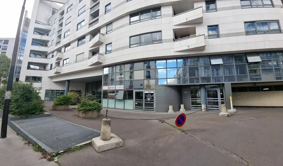 Local commercial dans Paris à louer Photo de l’immeuble– Image 1 sur 10