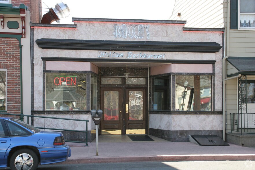 360 S Main St, Phillipsburg, NJ à louer - Photo principale – Image 1 sur 1