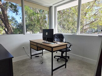 Plus de détails pour 500 SE Osceola St, Stuart, FL - Bureau à louer