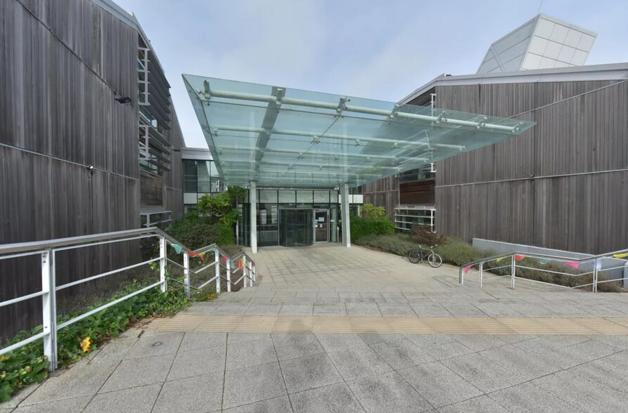 Blythe Gate, Solihull à louer - Photo de l’immeuble – Image 3 sur 4