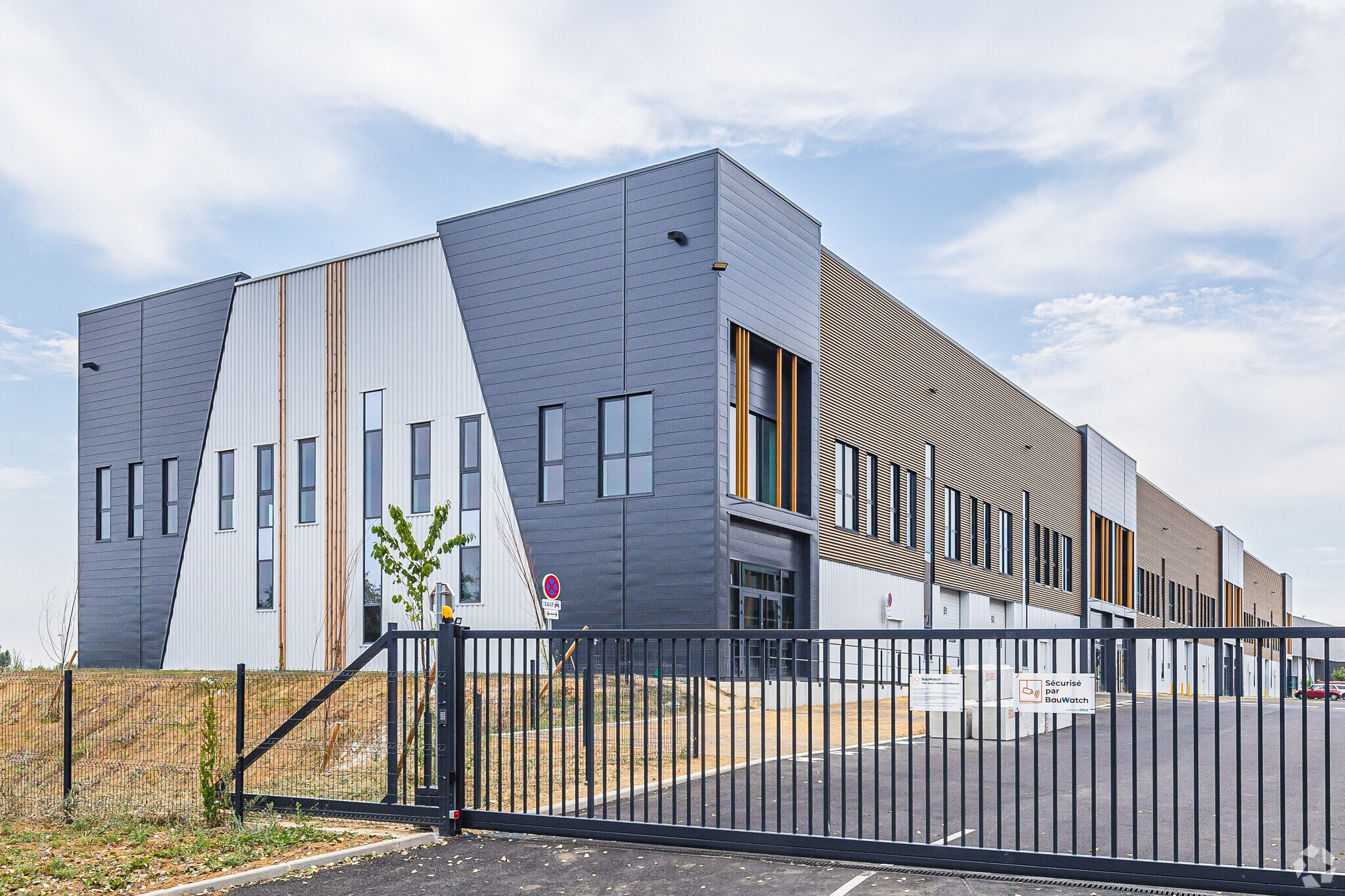 108 Rue De La Croix Brisée, Wissous à louer Photo principale– Image 1 sur 6