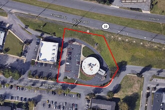 620 E Rt 33, Hightstown, NJ - VUE AÉRIENNE  vue de carte