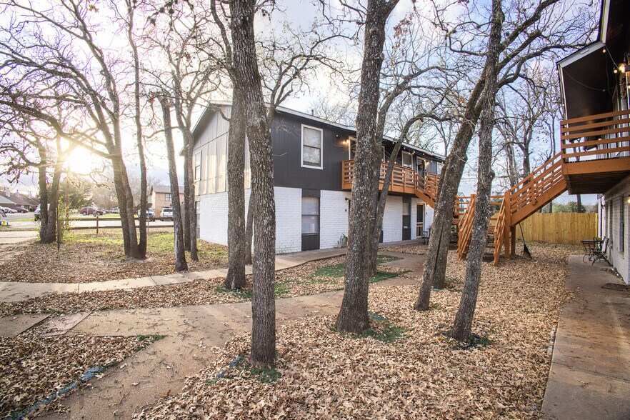 Bryan-College Station Airbnb 19 units portefeuille de 3 biens à vendre sur LoopNet.fr - Photo de l’immeuble – Image 3 sur 61