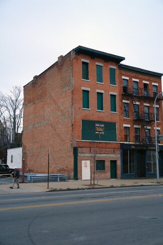 Plus de détails pour 110 Genesee St, Buffalo, NY - Local commercial à louer