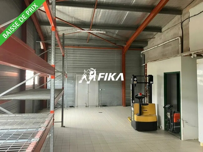 Plus de détails pour Local d’activités à vendre