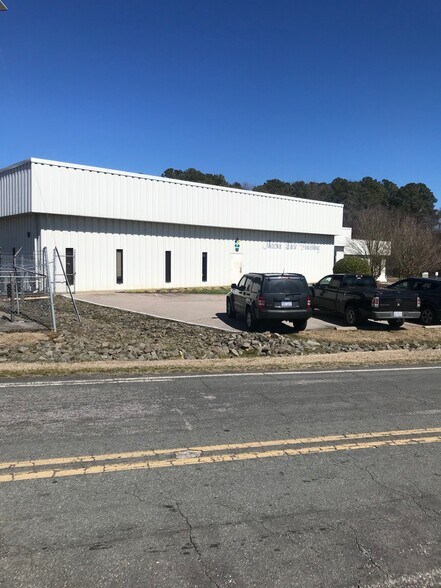 606 Pine Tree Rd, Oxford, NC à louer - Photo de l’immeuble – Image 2 sur 14