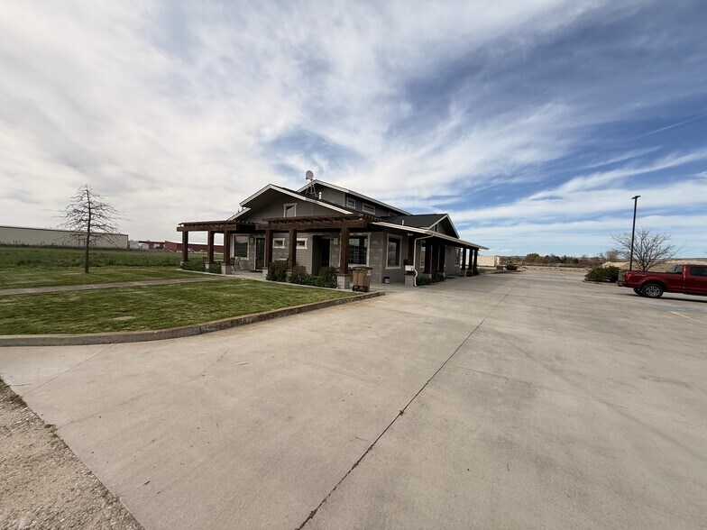 2473 W Success Way, Emmett, ID à louer - Photo de l’immeuble – Image 2 sur 6