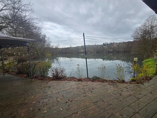 Plus de détails pour Local d’activités à vendre