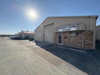 Plus de détails pour 10612 Hempstead Rd, Houston, TX - Industriel/Logistique à louer