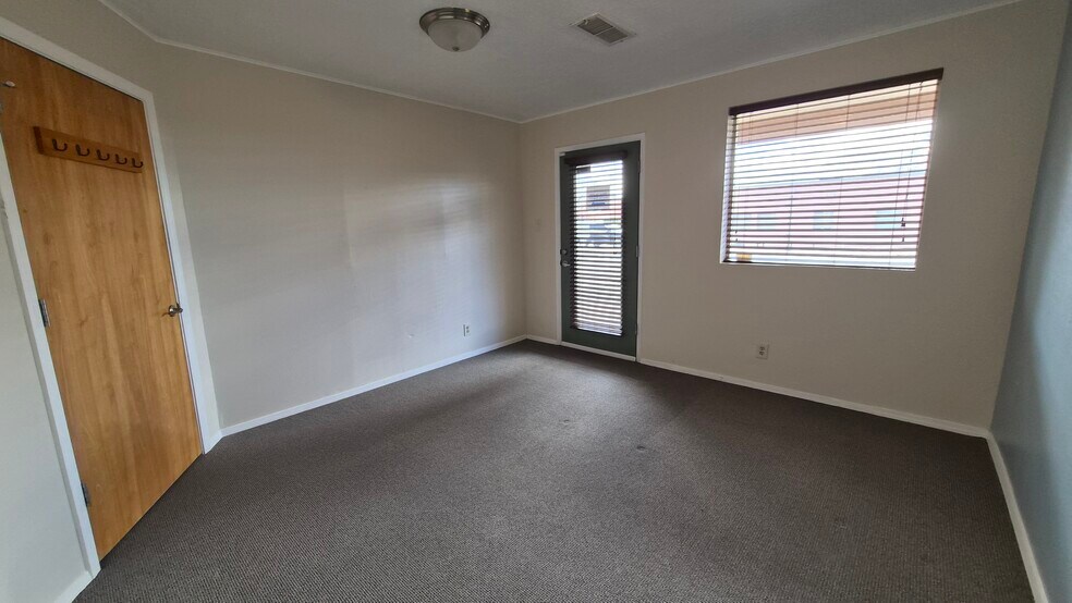 3901 Georgia St NE, Albuquerque, NM à louer - Photo de l’immeuble – Image 3 sur 12