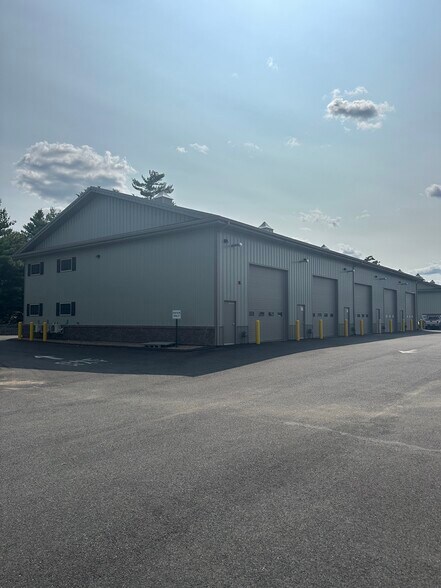 1A Marion Dr, Carver, MA à louer - Photo de l’immeuble – Image 3 sur 3