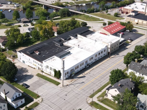 1201-1229 Erie Ave, Sheboygan, WI à vendre Aérien– Image 1 sur 14