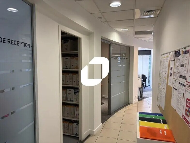 Bureau dans Bruges à louer - Photo intérieure – Image 2 sur 6