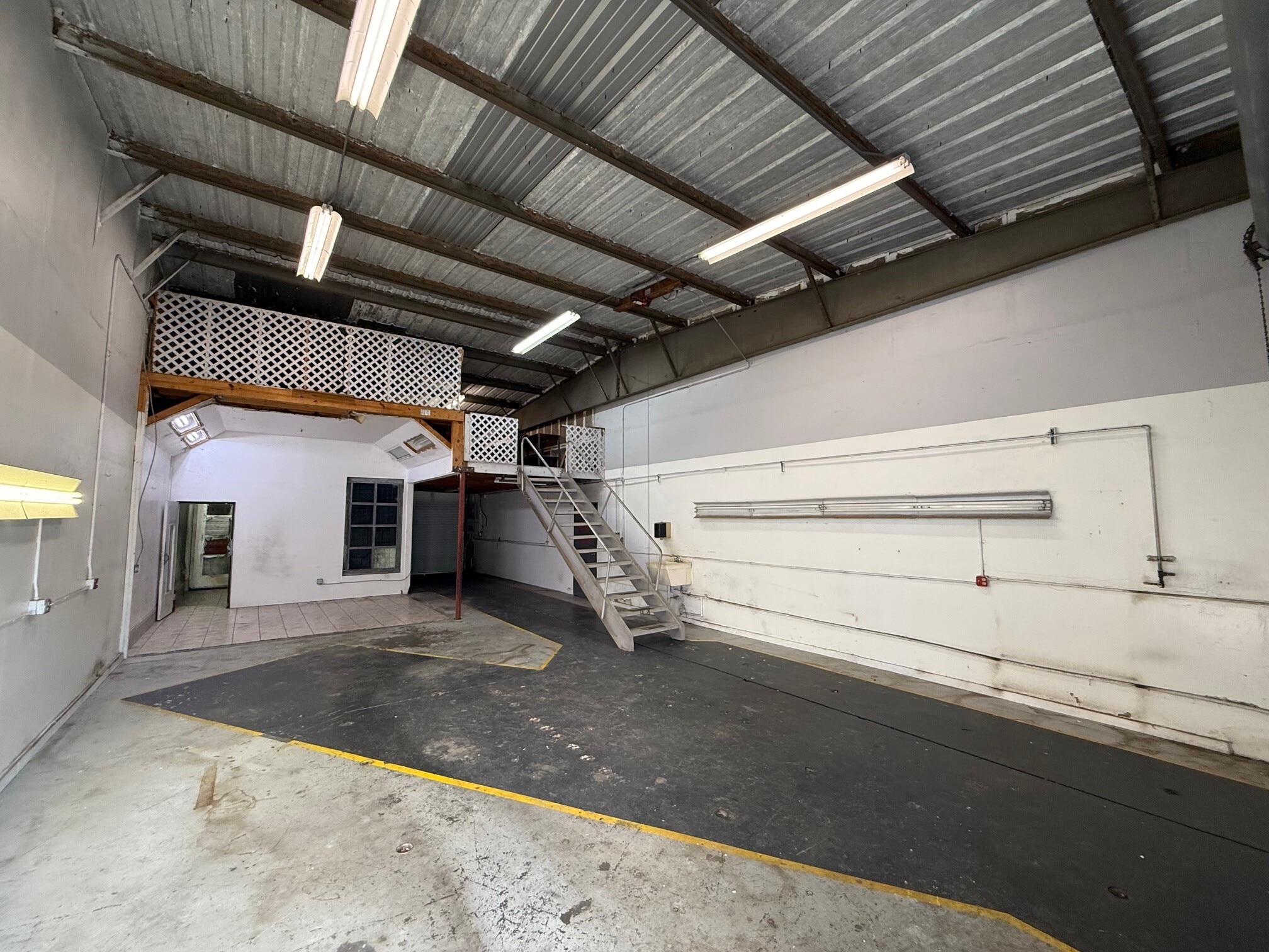 6945 Sonny Dale Dr, Melbourne, FL à louer Photo intérieure– Image 1 sur 6