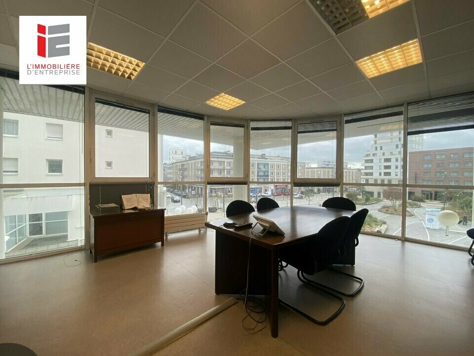 Bureau dans Lorient à vendre Photo de l’immeuble– Image 1 sur 13