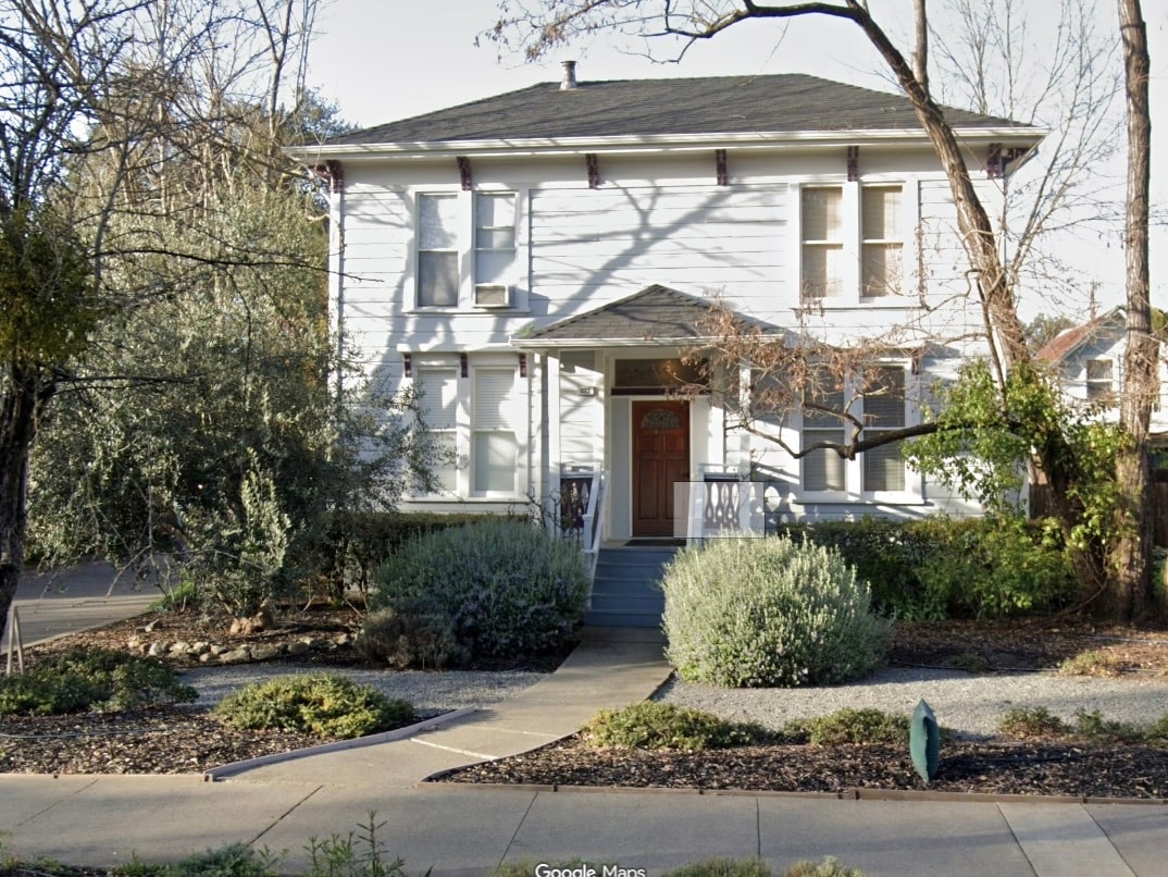 633 Cherry St, Santa Rosa, CA à louer Photo principale– Image 1 sur 2