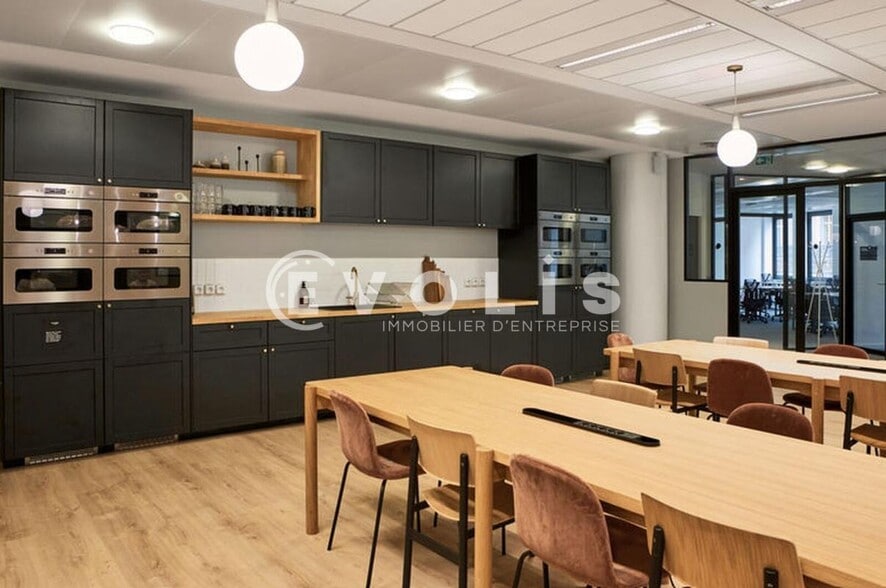Bureau dans Paris à louer - Photo de l’immeuble – Image 3 sur 13