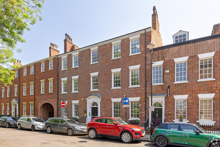 11 Park Sq E, Leeds à louer - Photo principale – Image 1 sur 3