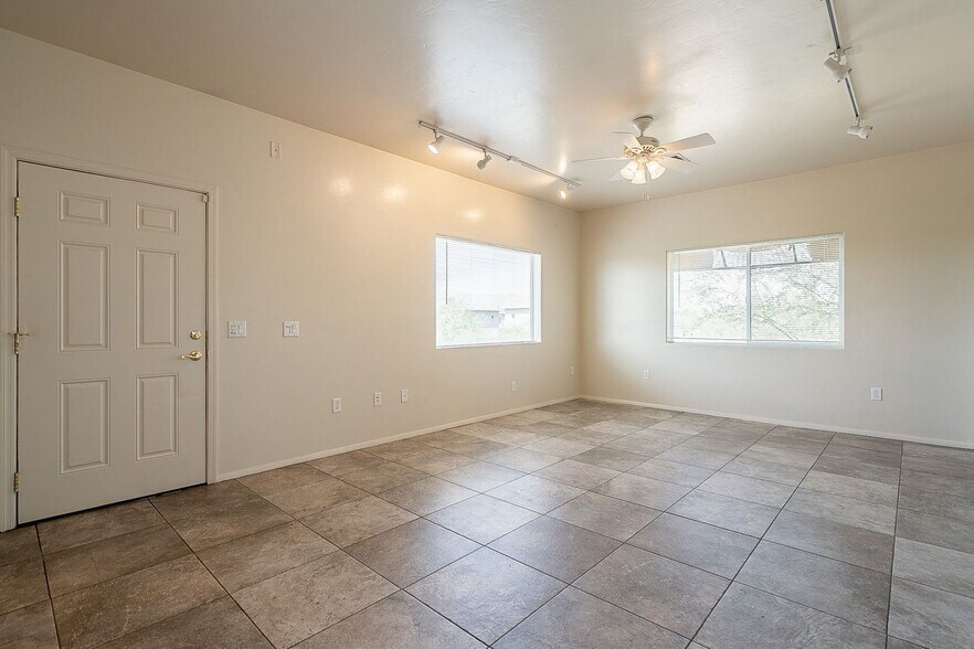 638-642 E Lester, Tucson, AZ à vendre - Photo de l’immeuble – Image 3 sur 11