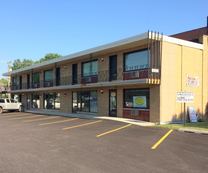 1032 S La Grange Rd, La Grange, IL à louer - Photo de l’immeuble – Image 3 sur 8