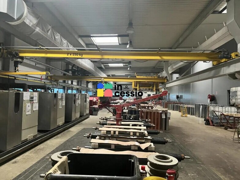 Industriel/Logistique dans Sonzay à vendre - Photo intérieure – Image 3 sur 20