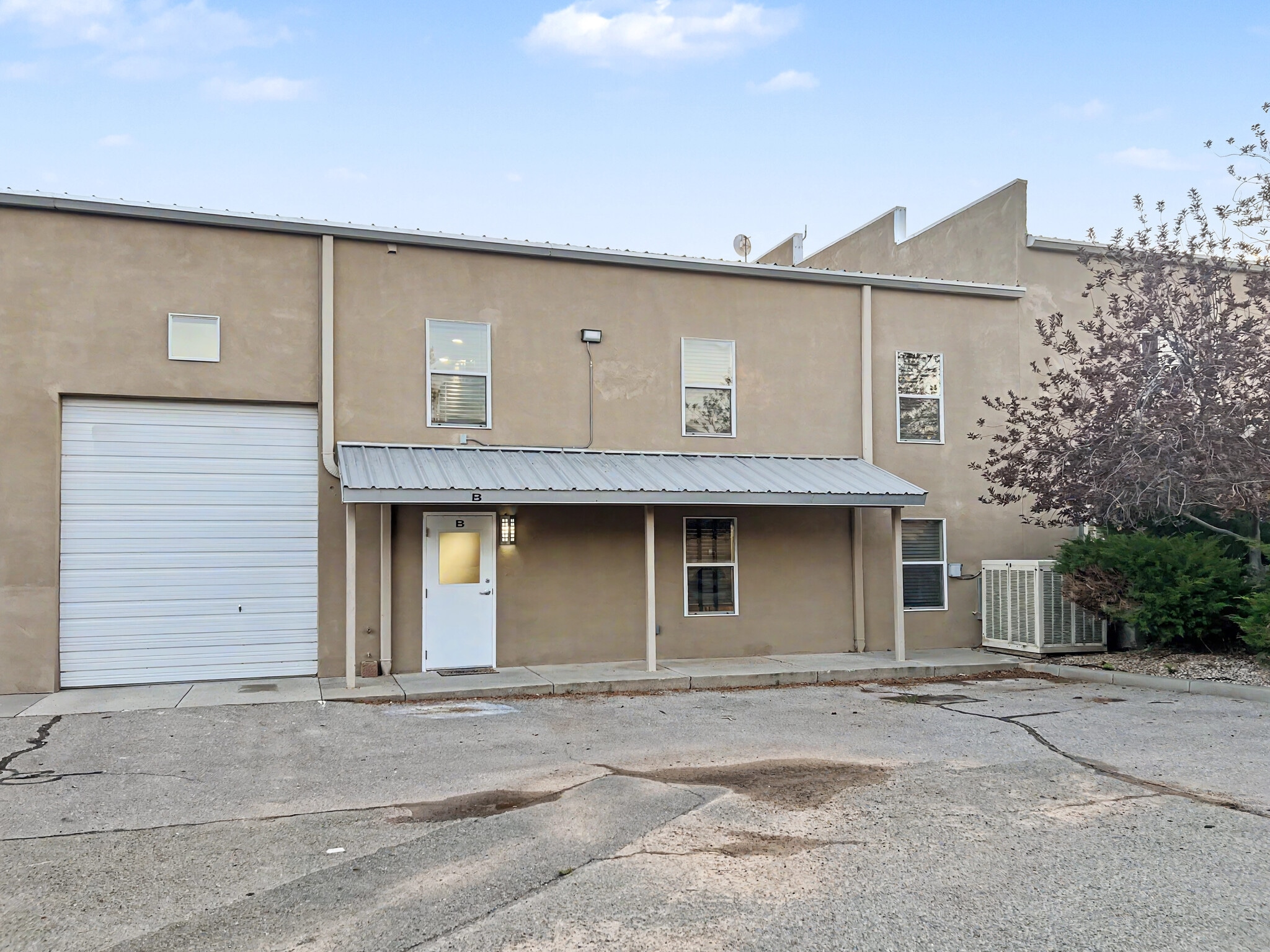 21 Bisbee Ct, Santa Fe, NM à louer Photo de l’immeuble– Image 1 sur 20