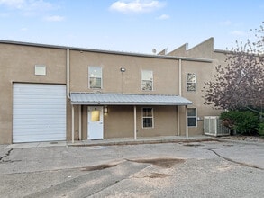 21 Bisbee Ct, Santa Fe, NM à louer Photo de l’immeuble– Image 1 sur 20