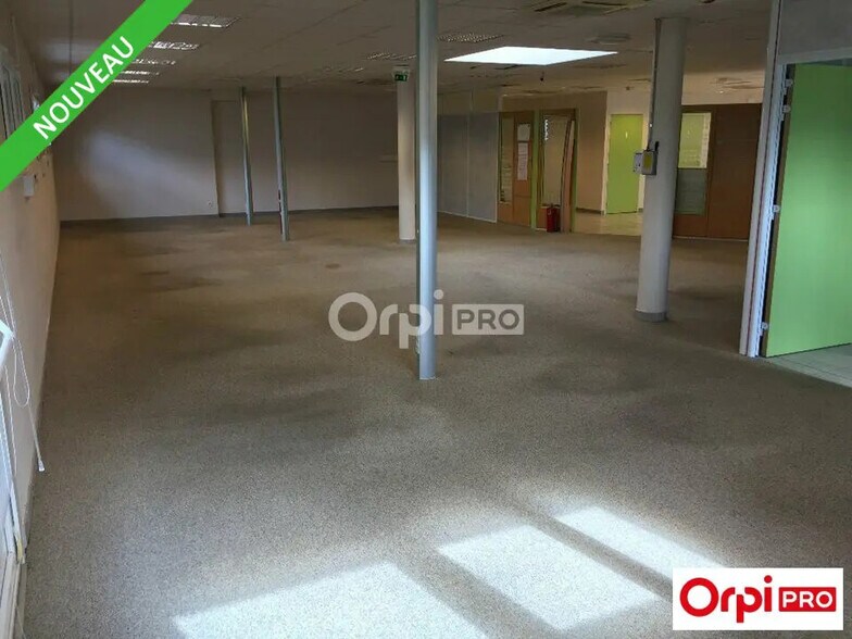 Bureau dans Romans-sur-Isère à louer - Photo intérieure – Image 2 sur 8