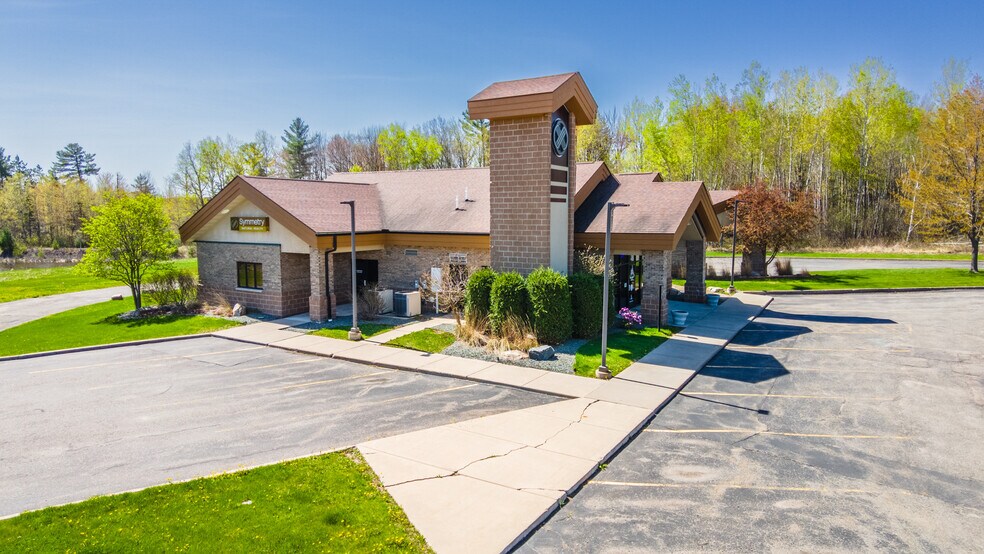 7505 Stone Ridge Dr, Weston, WI à vendre - Photo de l’immeuble – Image 2 sur 45