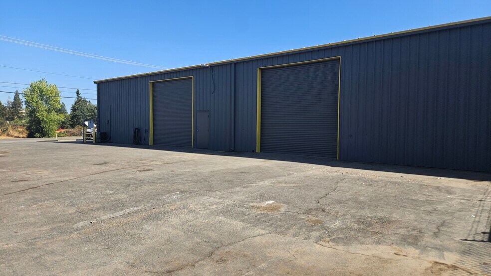 2175 Pfe Rd, Roseville, CA à louer - Photo de l’immeuble – Image 2 sur 5