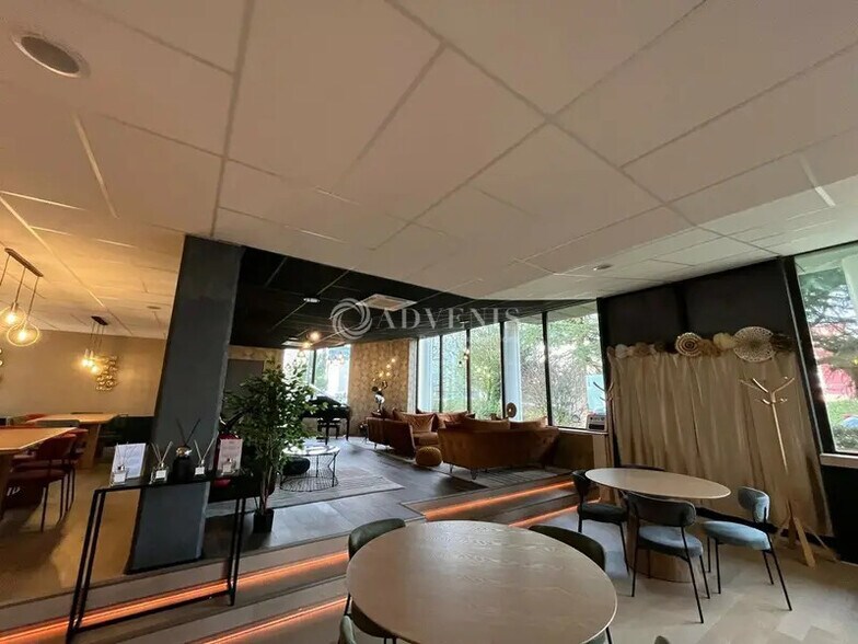 Bureau dans Vélizy-Villacoublay à louer - Photo intérieure – Image 3 sur 9