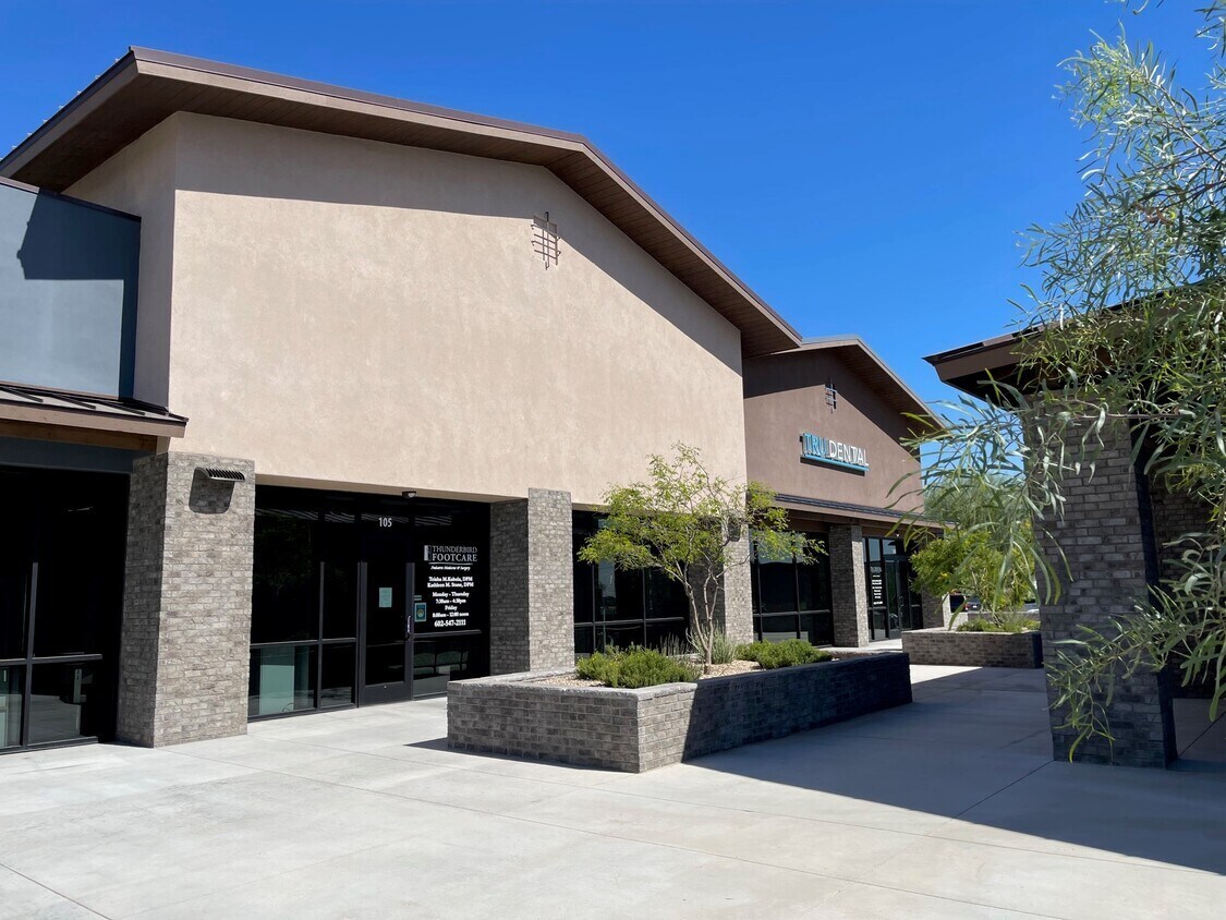 8325 W Happy Valley Rd, Peoria, AZ à louer Photo de l’immeuble– Image 1 sur 6