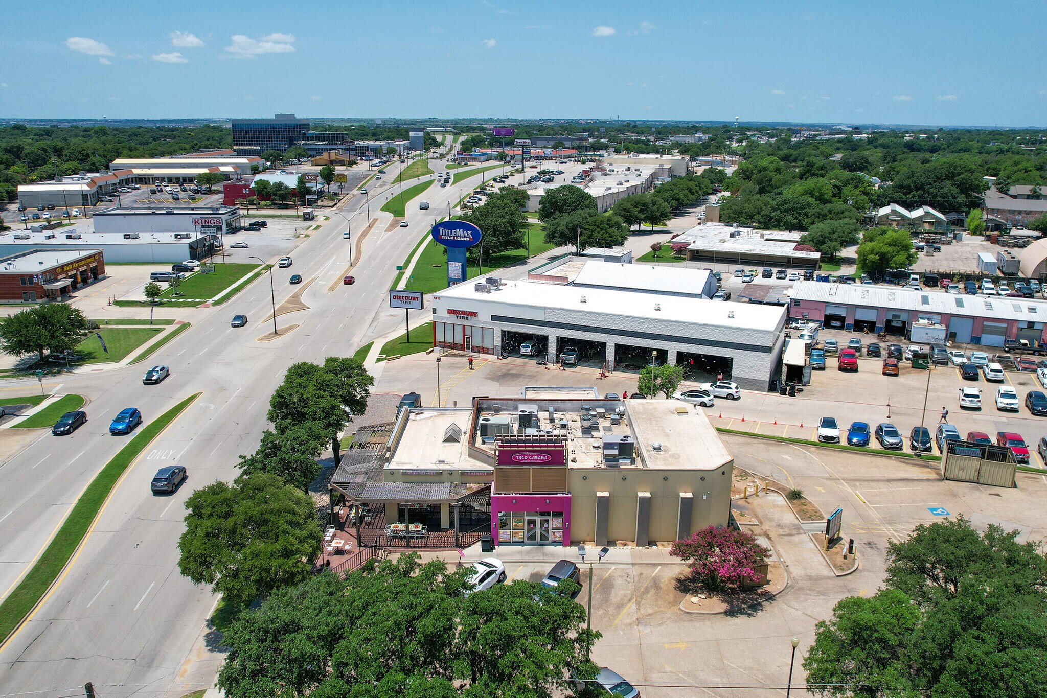 6600 Camp Bowie Blvd, Fort Worth, TX à vendre Photo de l’immeuble– Image 1 sur 3