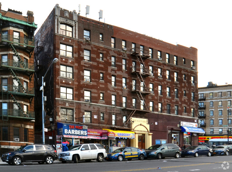 2406 University Ave, Bronx, NY à louer - Photo de l’immeuble – Image 3 sur 5