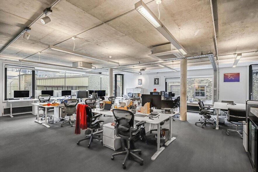 22-24 Batemans Row, Londres à vendre - Photo de l’immeuble – Image 3 sur 51