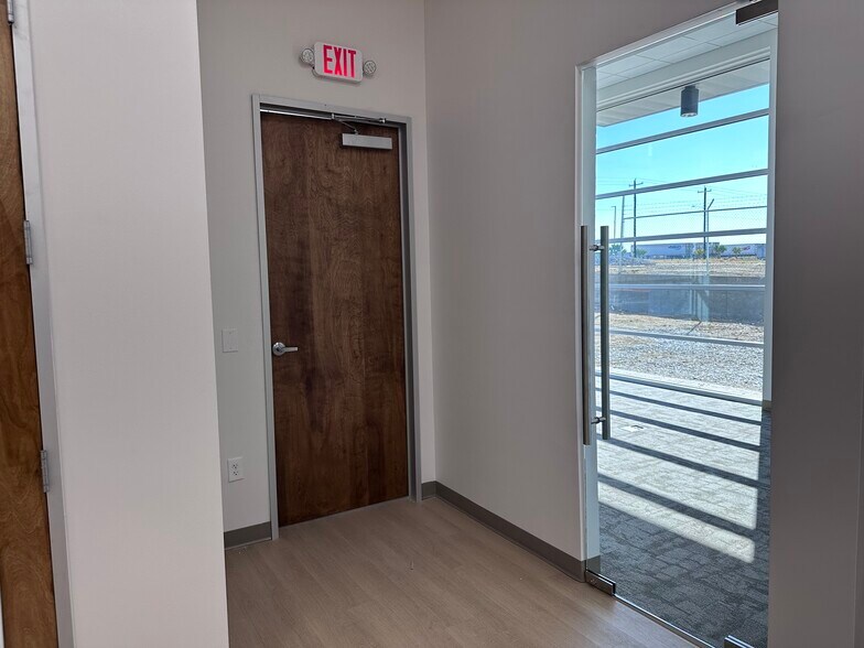 19926 Kraus Lp, Laredo, TX à louer - Photo intérieure – Image 3 sur 41